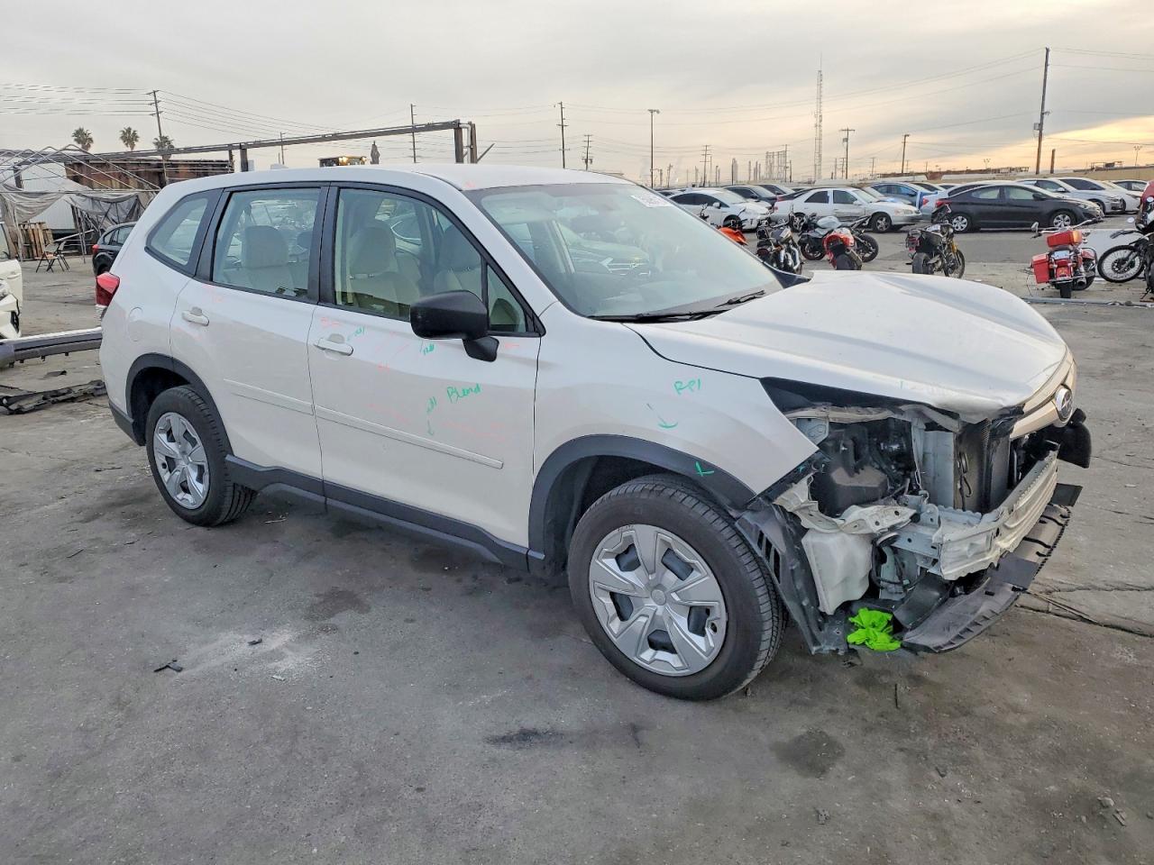 2020 SUBARU FORESTER photo 4