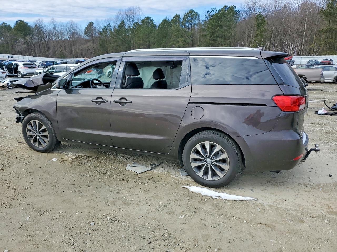 2018 KIA SEDONA EX photo 2