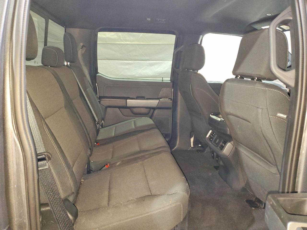 2025 FORD F150 XLT photo 19