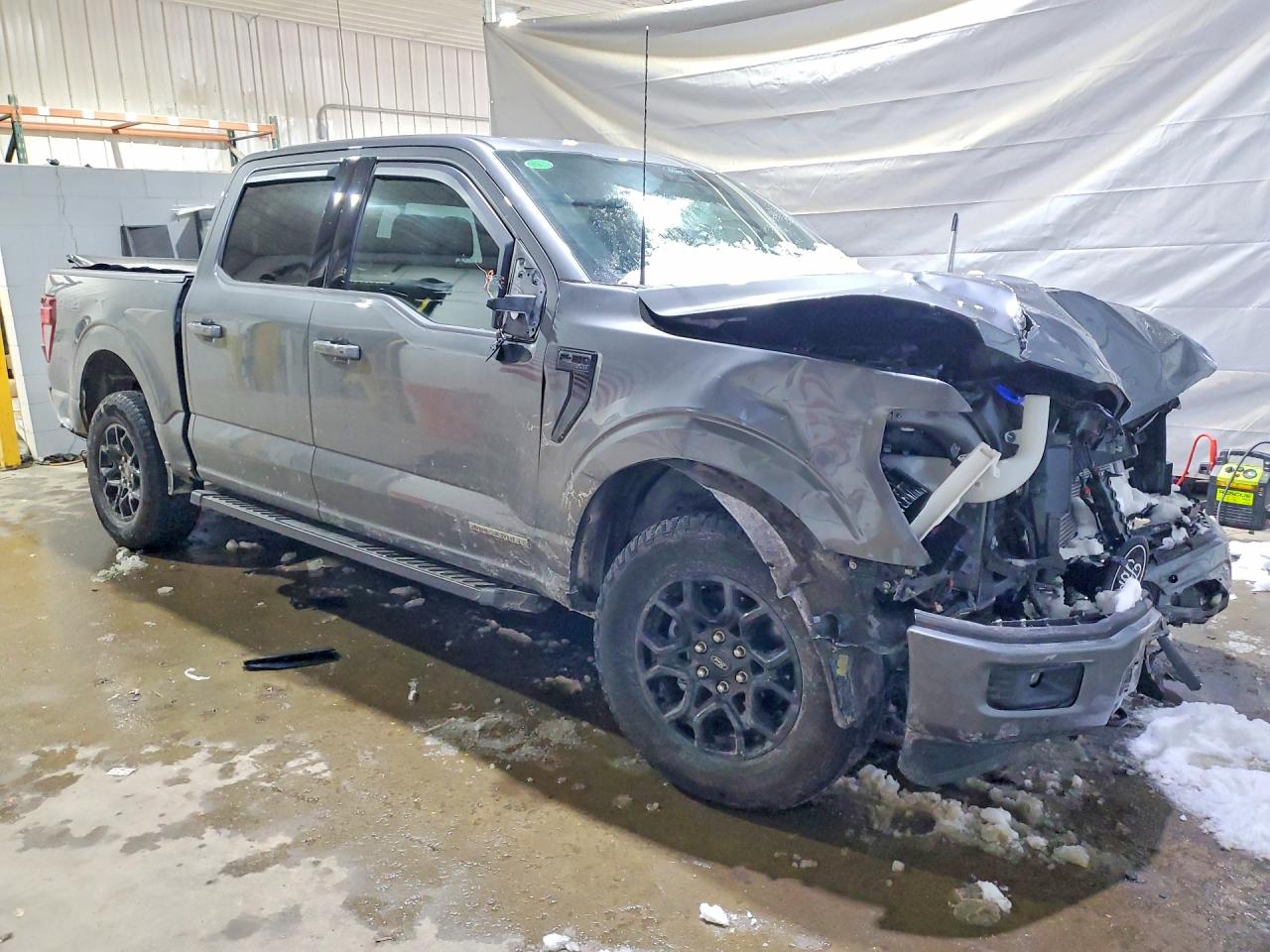 2025 FORD F150 XLT photo 7