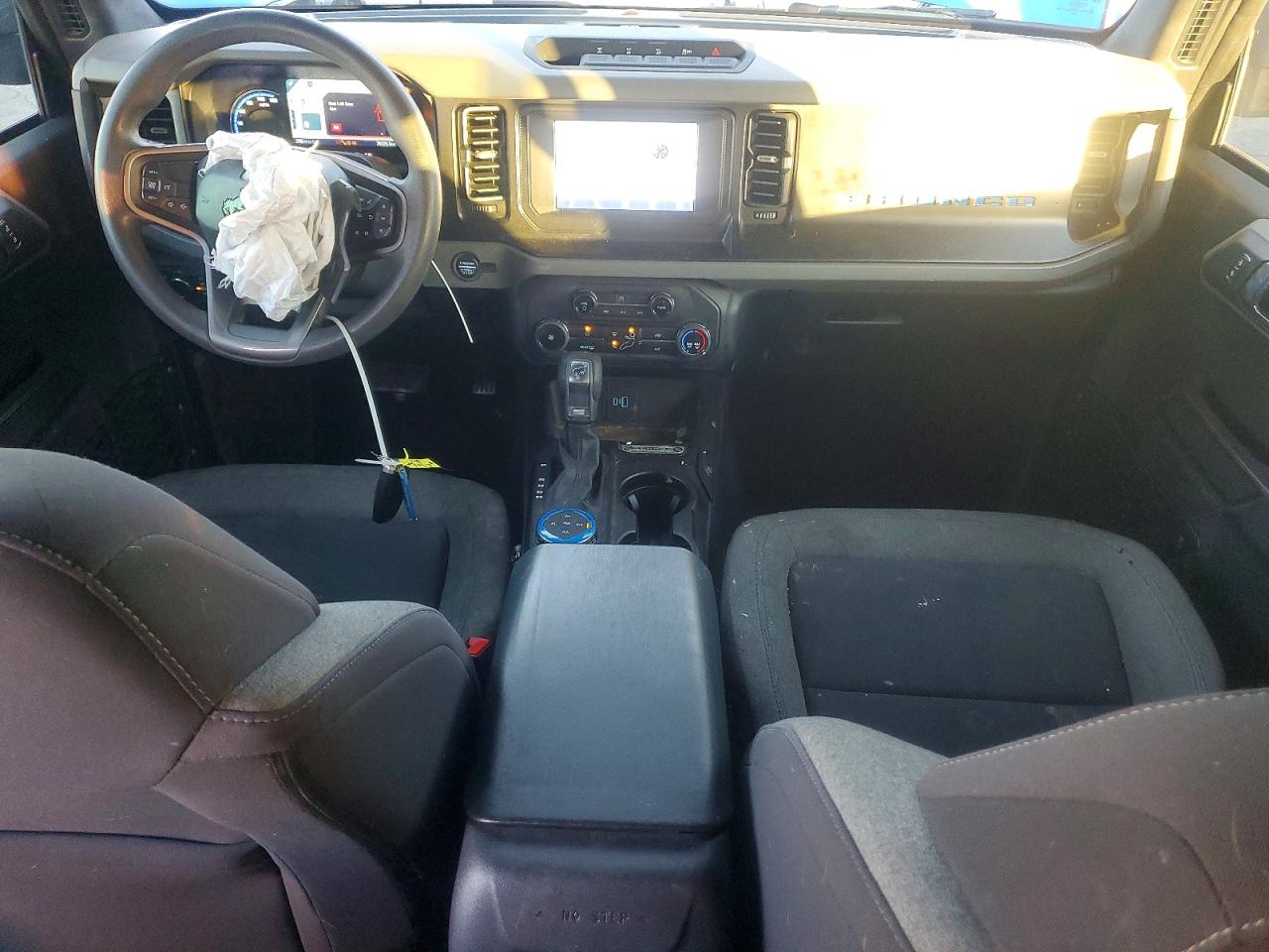 2021 FORD BRONCO BASE photo 8