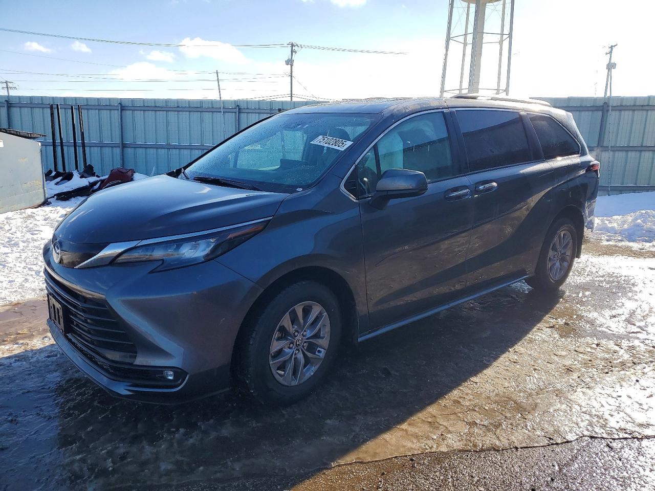 2025 TOYOTA SIENNA