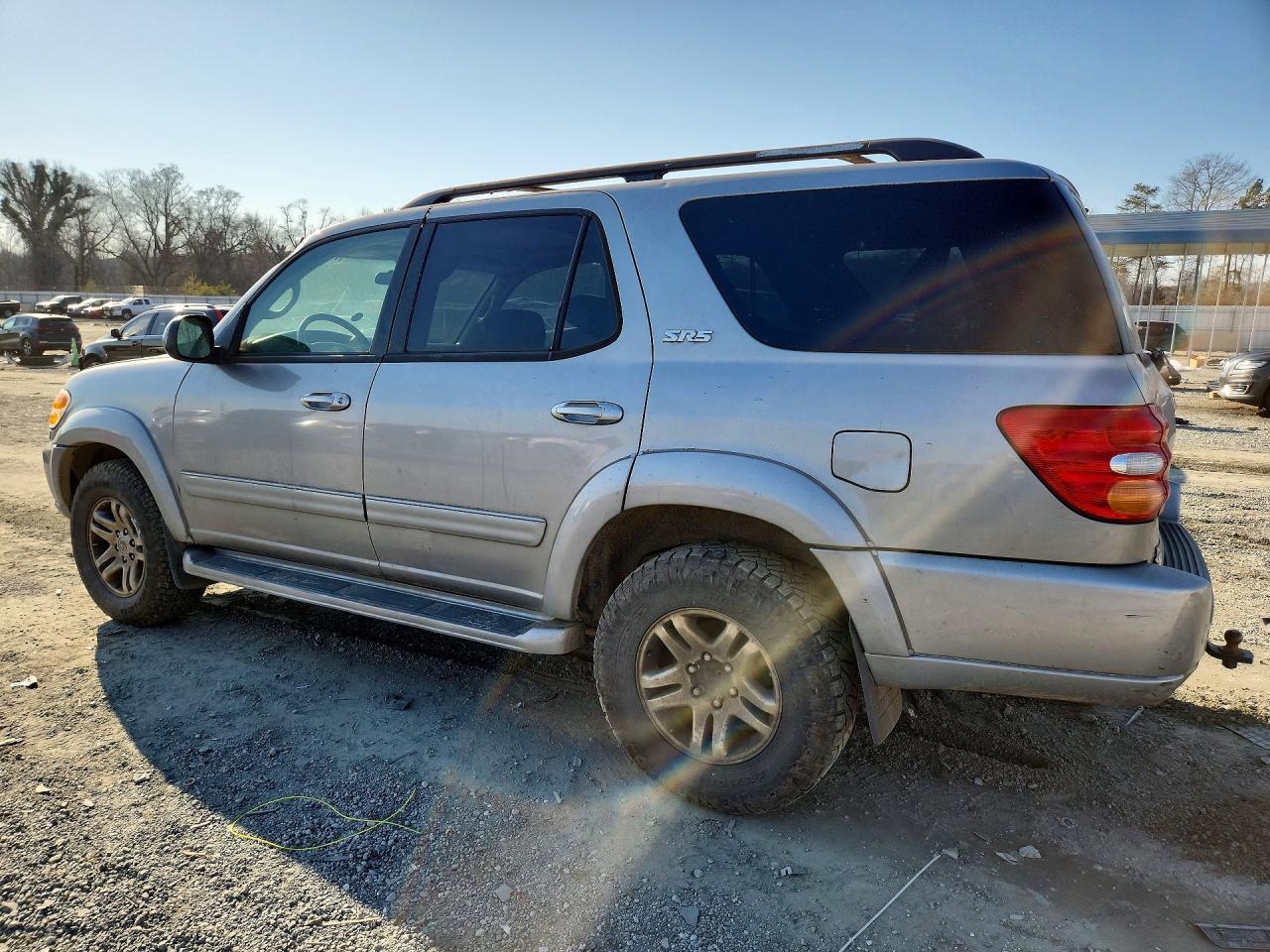 2003 TOYOTA SEQUOIA SR5 photo 2