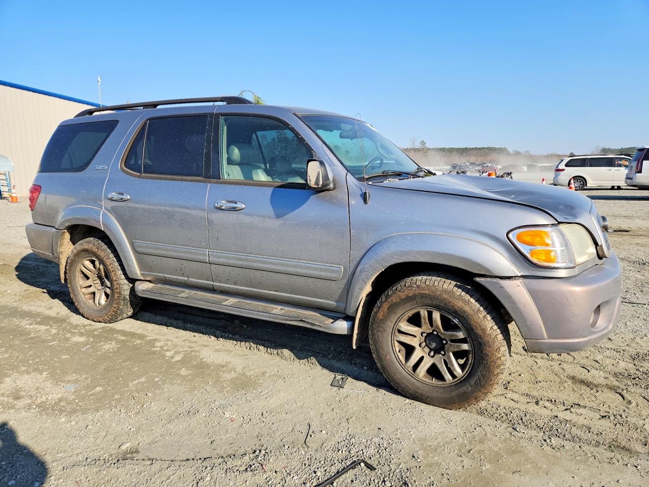 2003 TOYOTA SEQUOIA SR5 photo 4