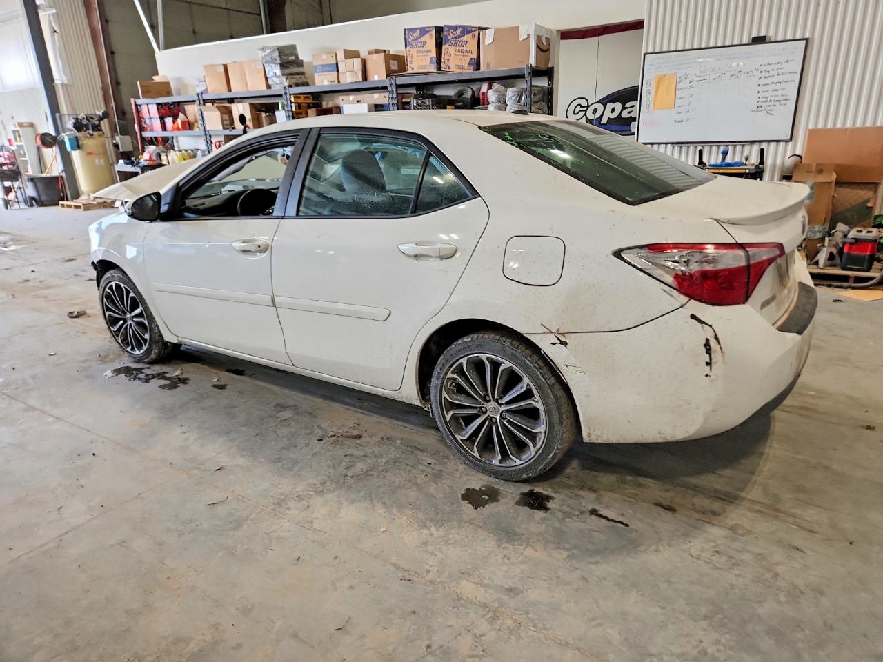 2016 TOYOTA COROLLA L photo 2