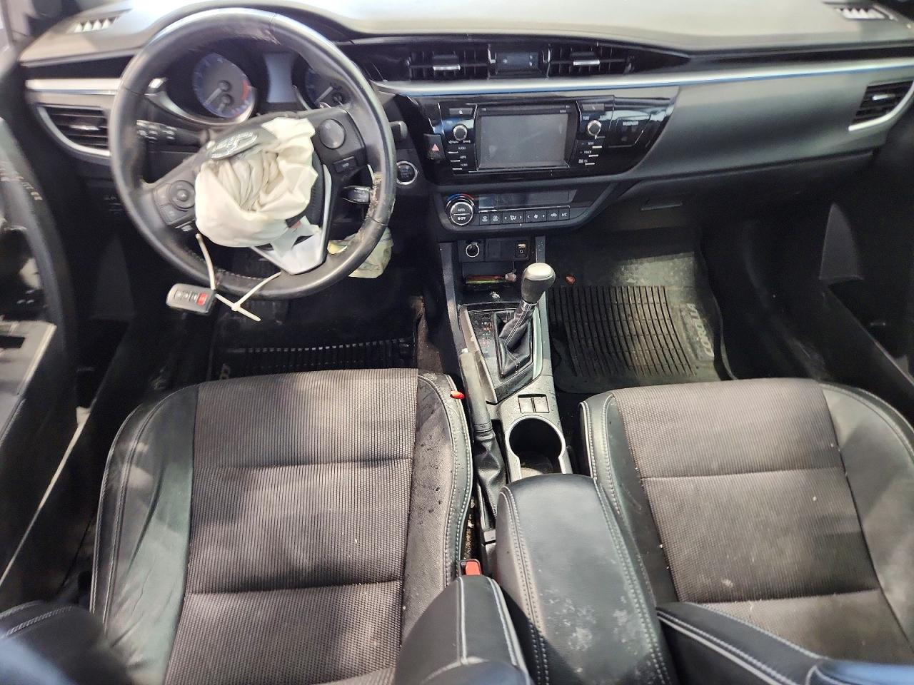 2016 TOYOTA COROLLA L photo 8