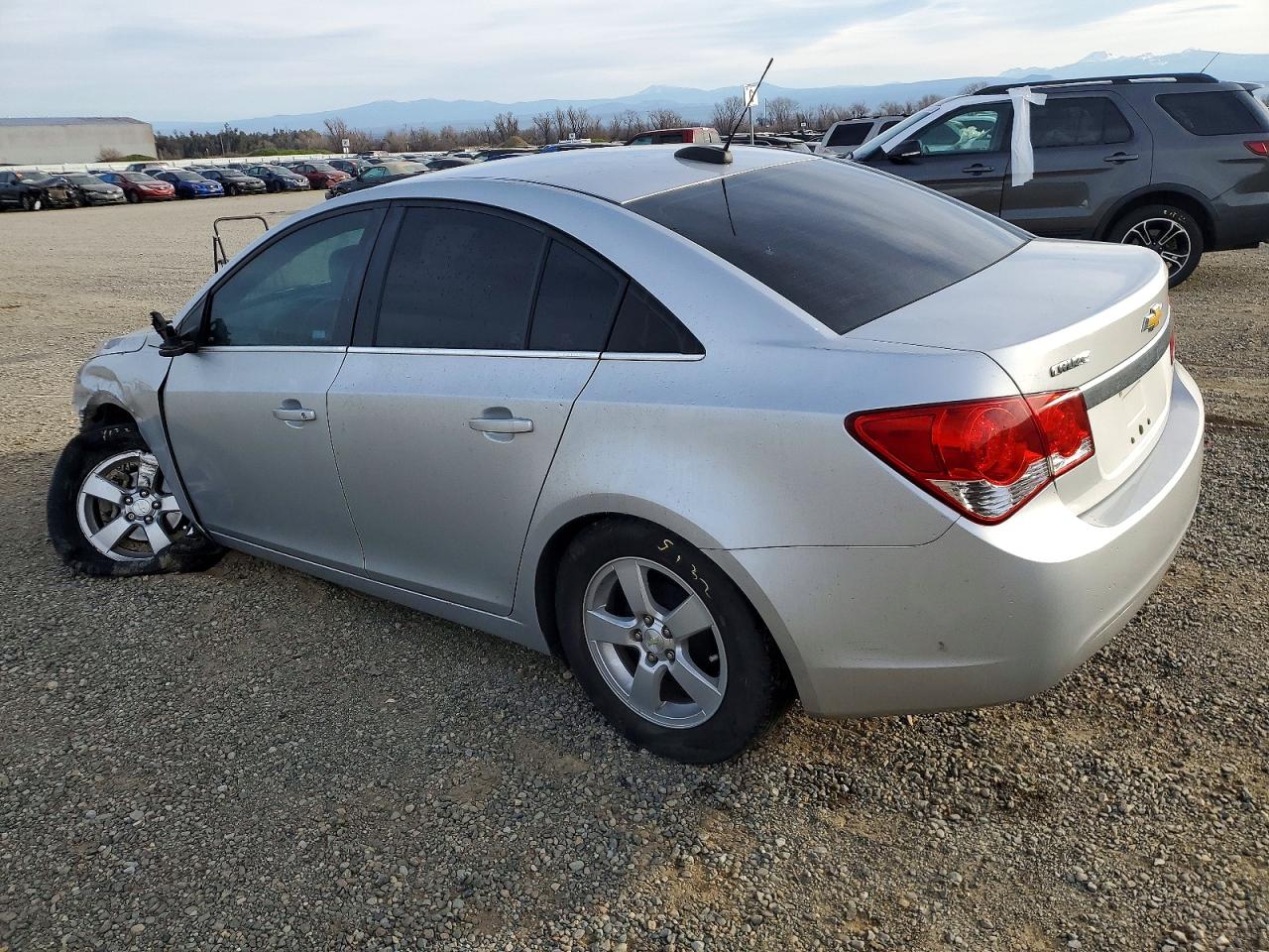 2016 CHEVROLET CRUZE LIMITED LT photo 2