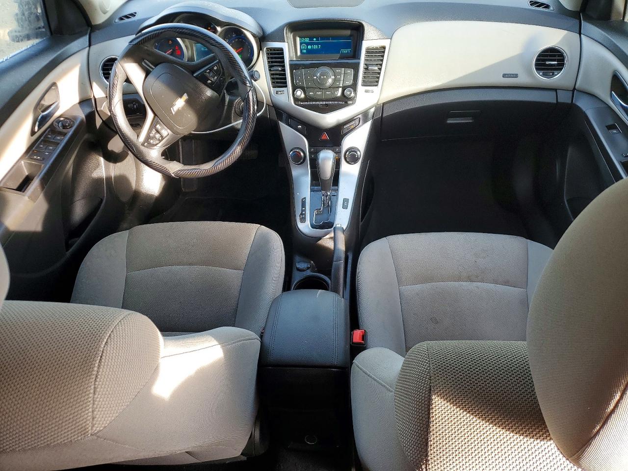 2016 CHEVROLET CRUZE LIMITED LT photo 8