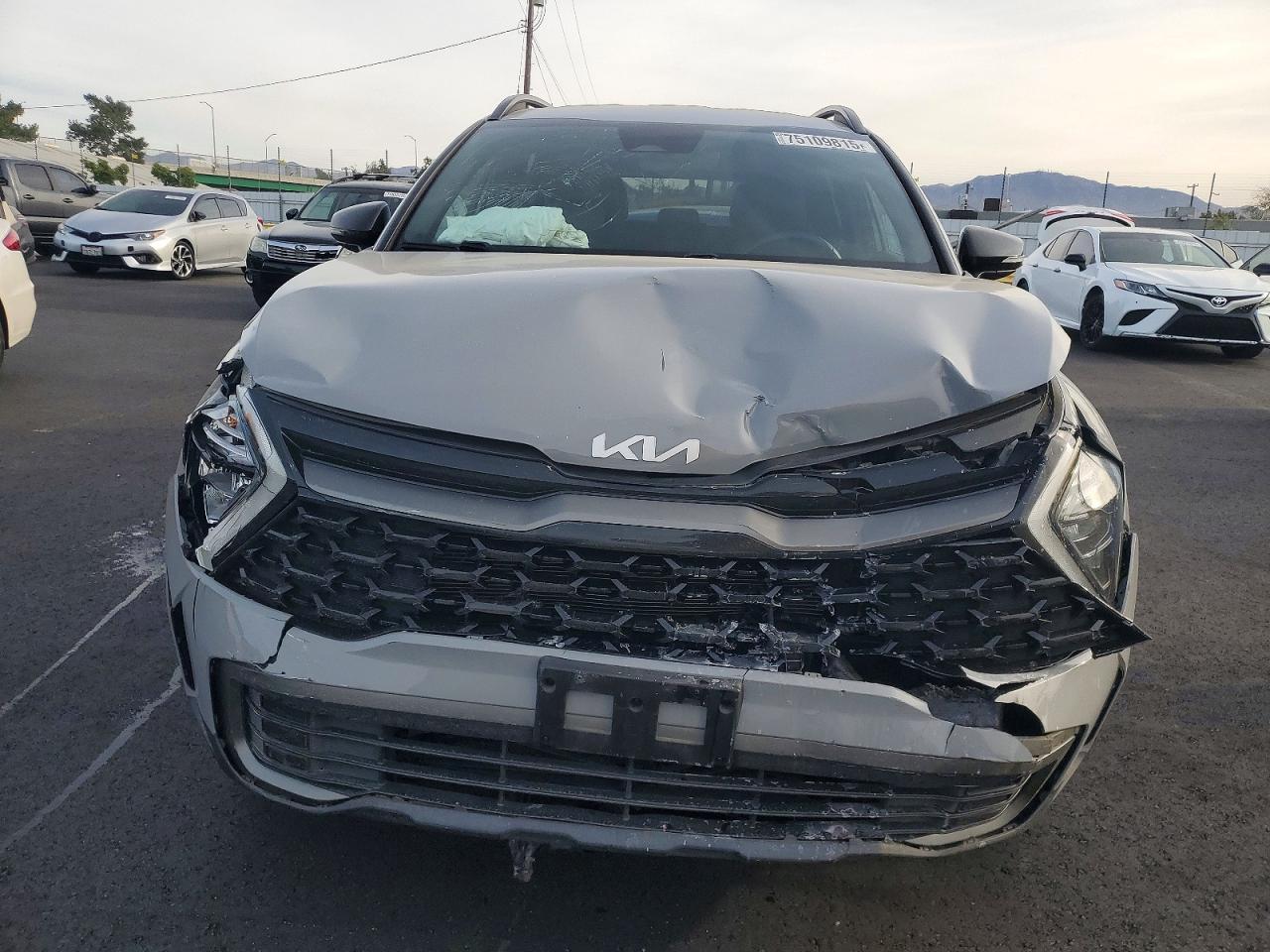 2023 KIA SPORTAGE X LINE photo 9