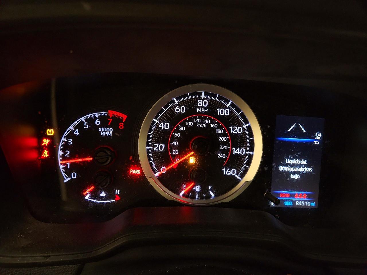 2022 TOYOTA COROLLA CROSS LE photo 9