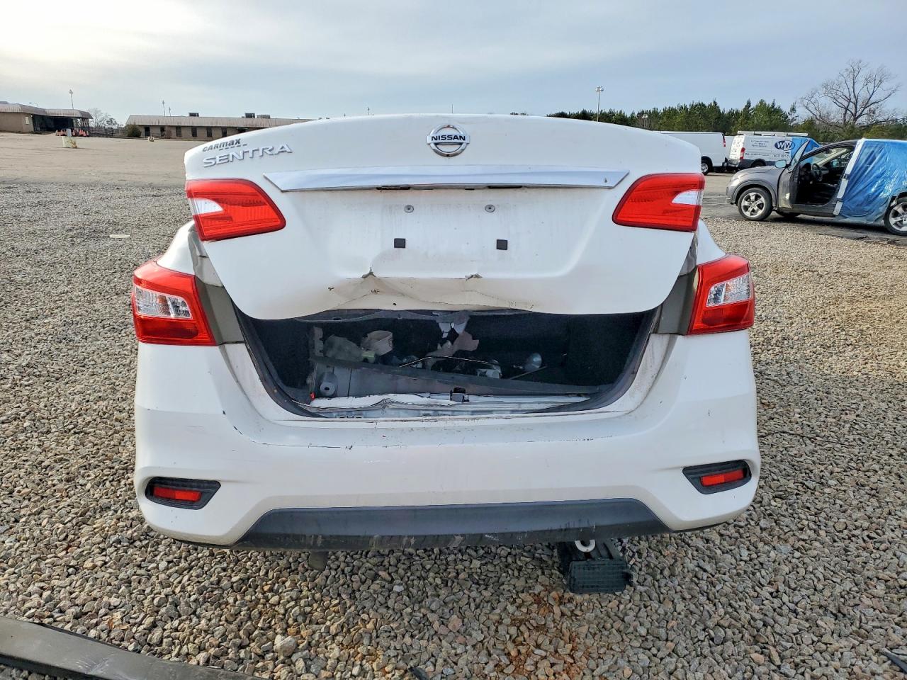 2017 NISSAN SENTRA S photo 11