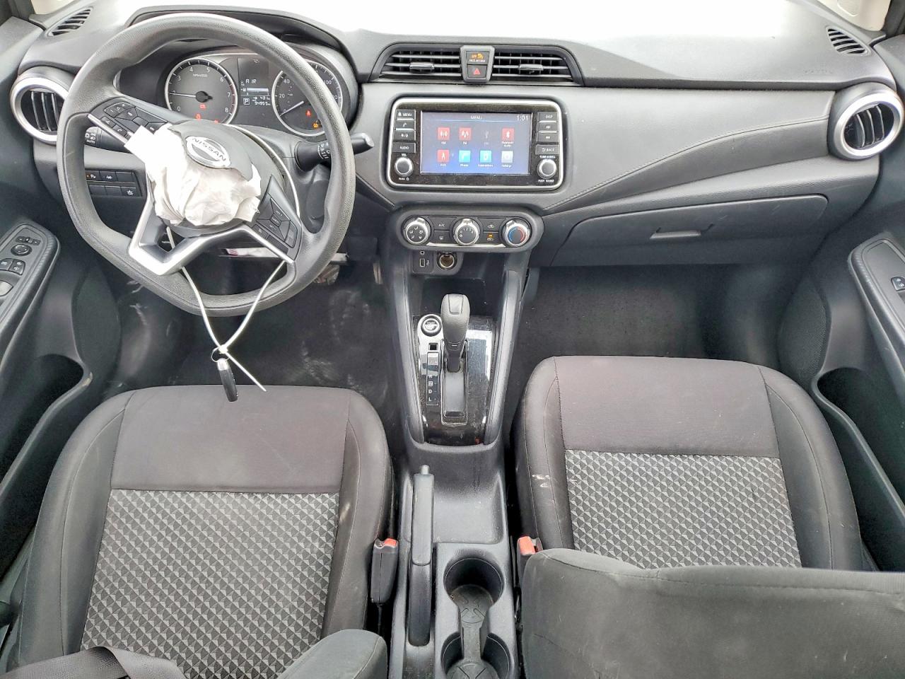 2021 NISSAN VERSA S photo 15