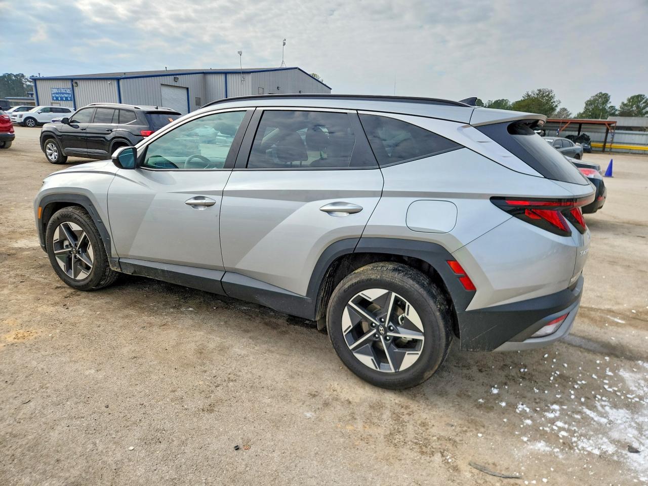 2025 HYUNDAI TUCSON SEL photo 3