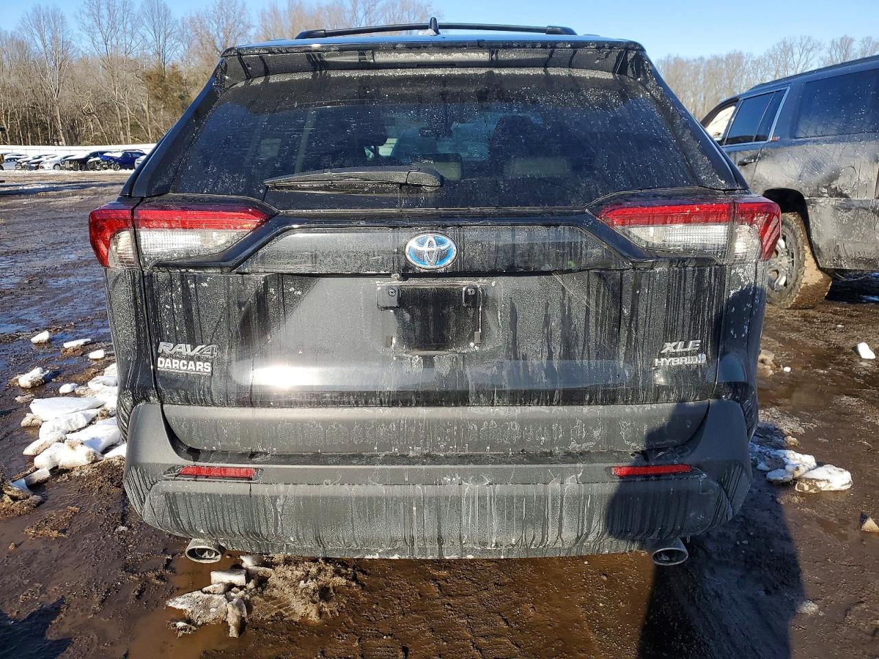 2024 TOYOTA RAV4 XLE PREMIUM photo 6