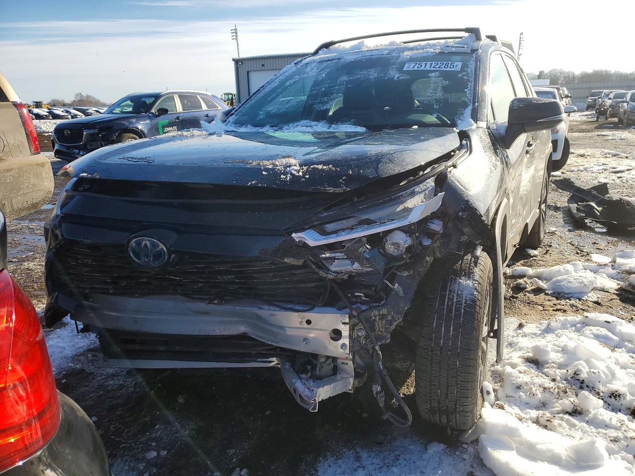2024 TOYOTA RAV4 XLE PREMIUM photo 5