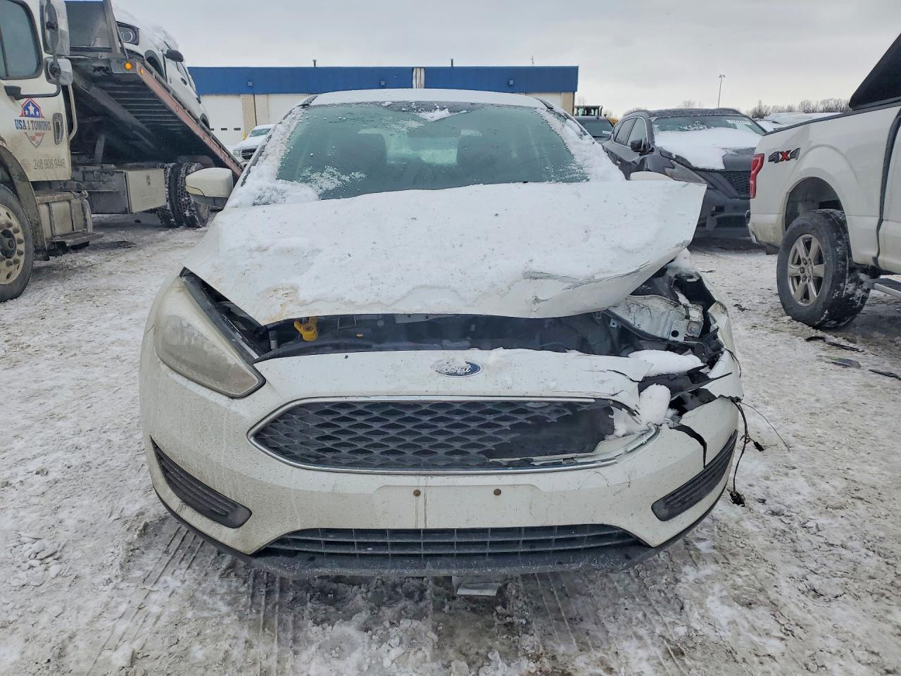 2017 FORD FOCUS SE photo 9
