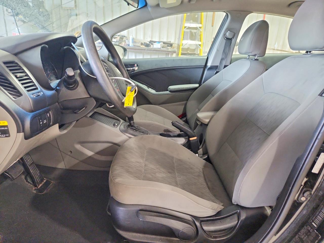 2015 KIA FORTE LX photo 13