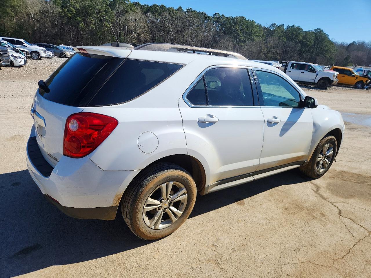 2015 CHEVROLET EQUINOX LT photo 3