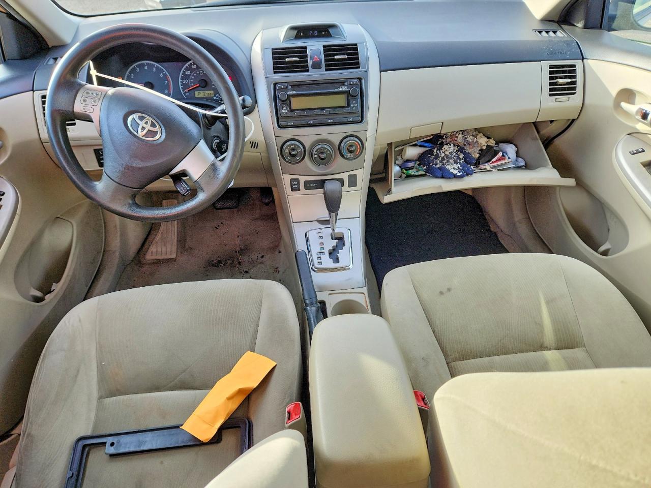 2012 TOYOTA COROLLA BASE photo 8