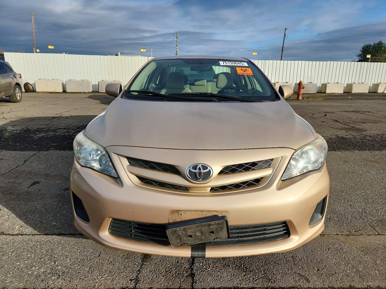 2012 TOYOTA COROLLA BASE photo 5