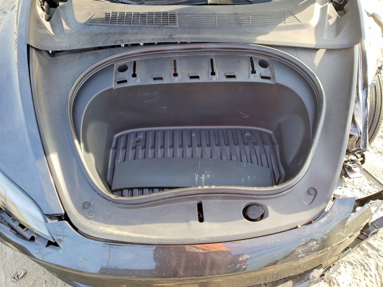 2024 TESLA MODEL 3 photo 11