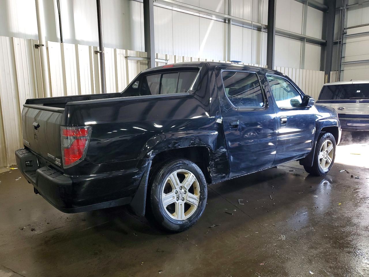 2012 HONDA RIDGELINE RTL photo 3