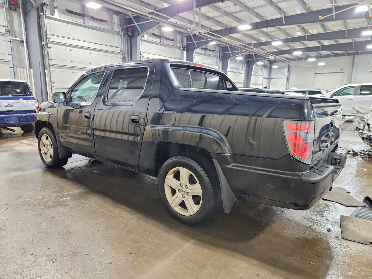 2012 HONDA RIDGELINE RTL photo 2