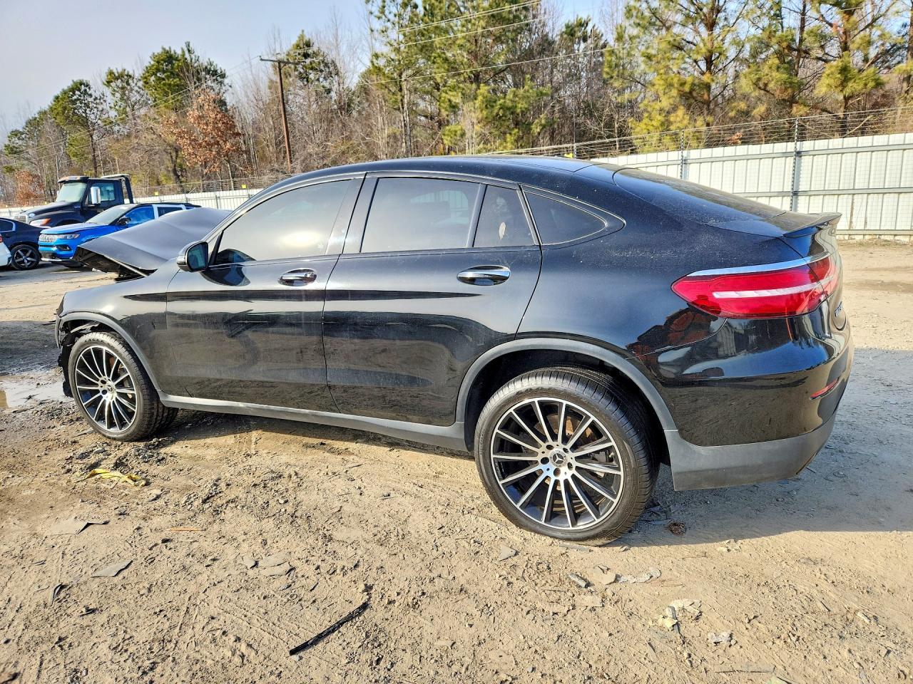 2019 MERCEDES-BENZ GLC COUPE 300 4MATIC photo 3