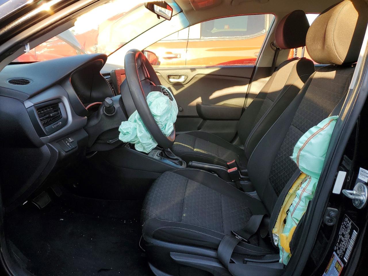 2018 KIA RIO LX photo 7