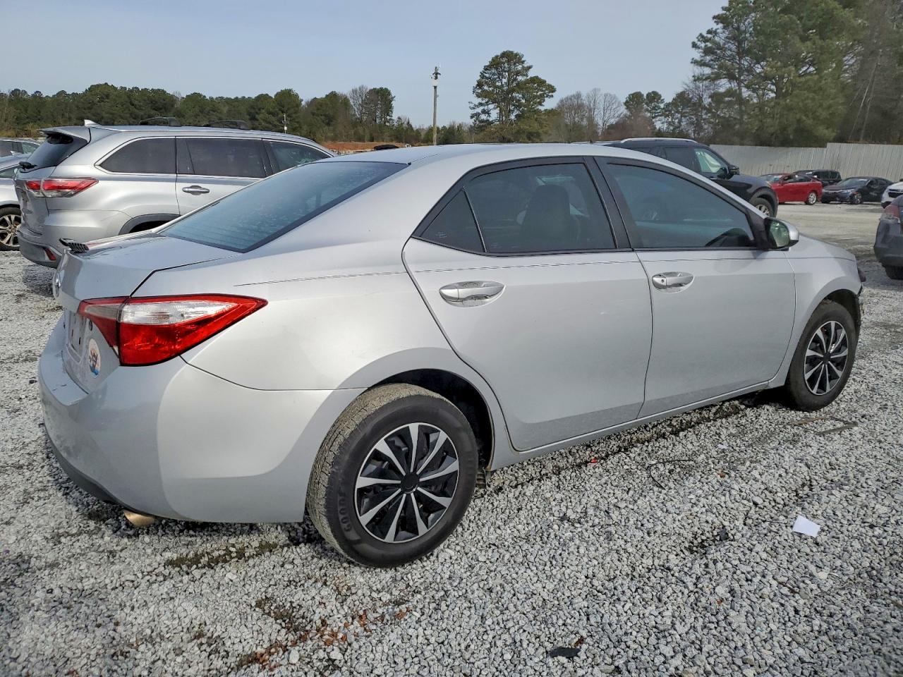 2015 TOYOTA COROLLA L photo 5