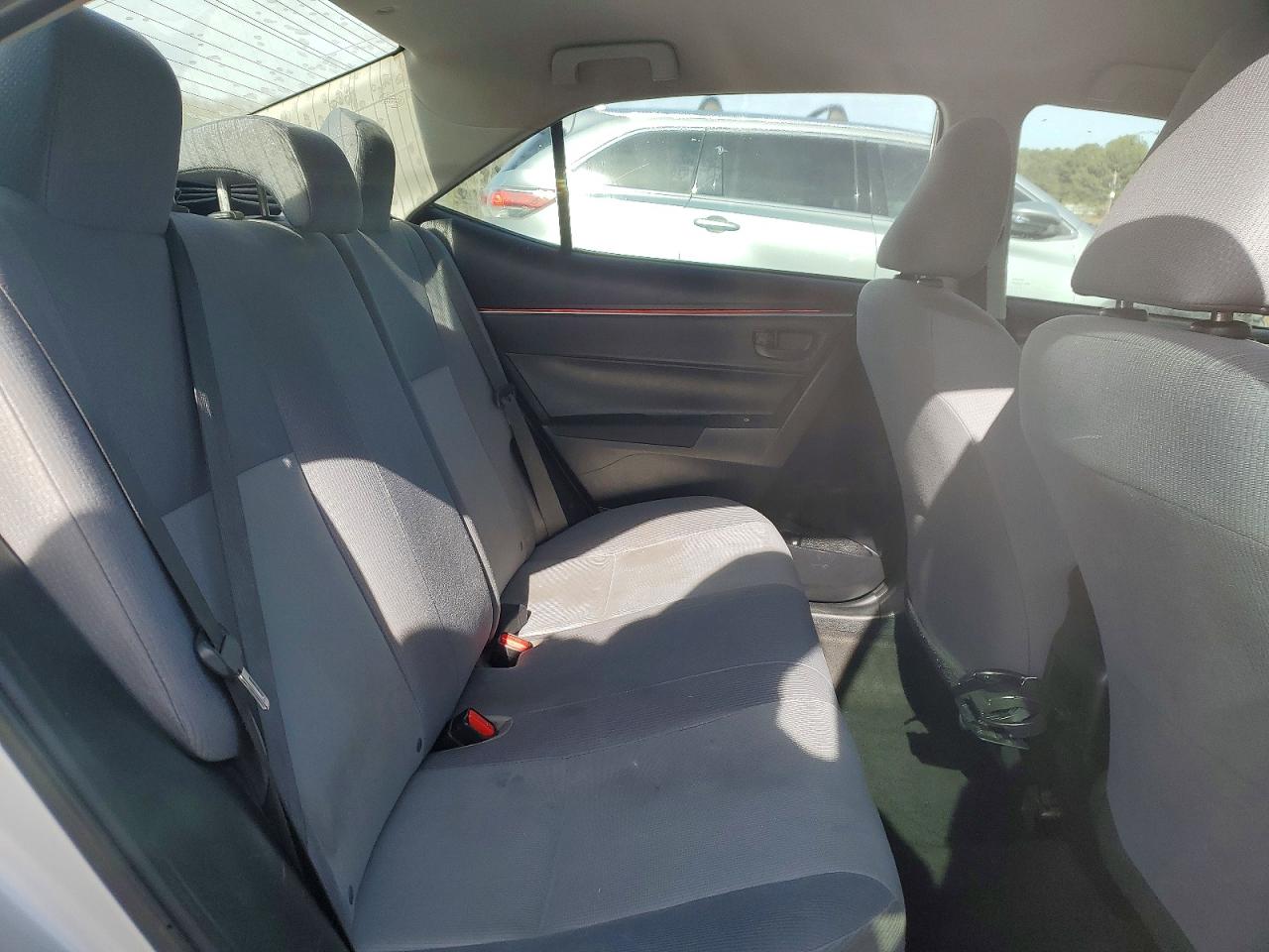 2015 TOYOTA COROLLA L photo 19