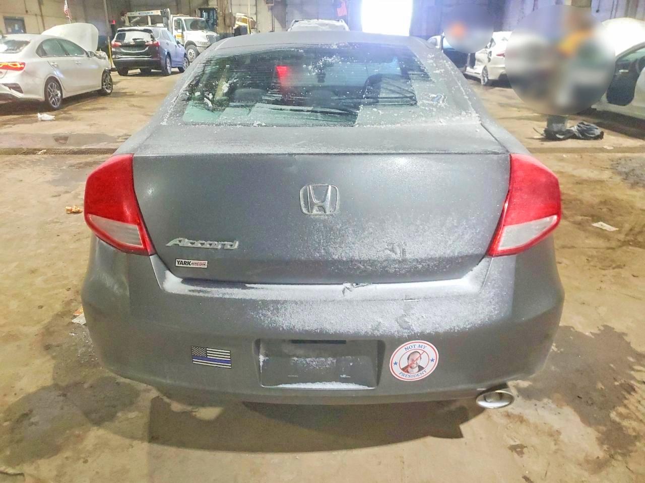 2011 HONDA ACCORD LX-S photo 11