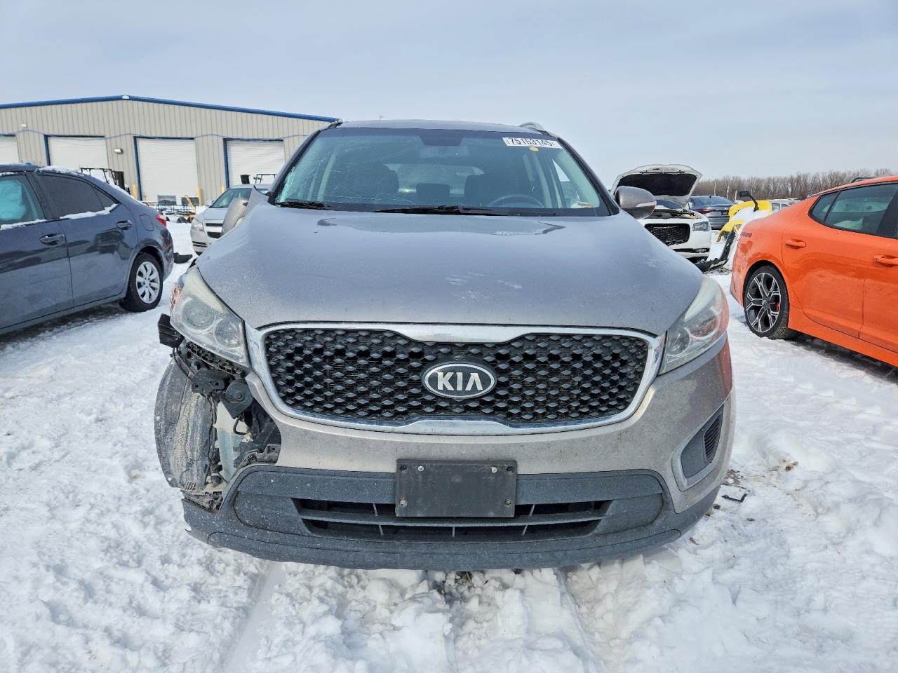 2017 KIA SORENTO LX photo 5