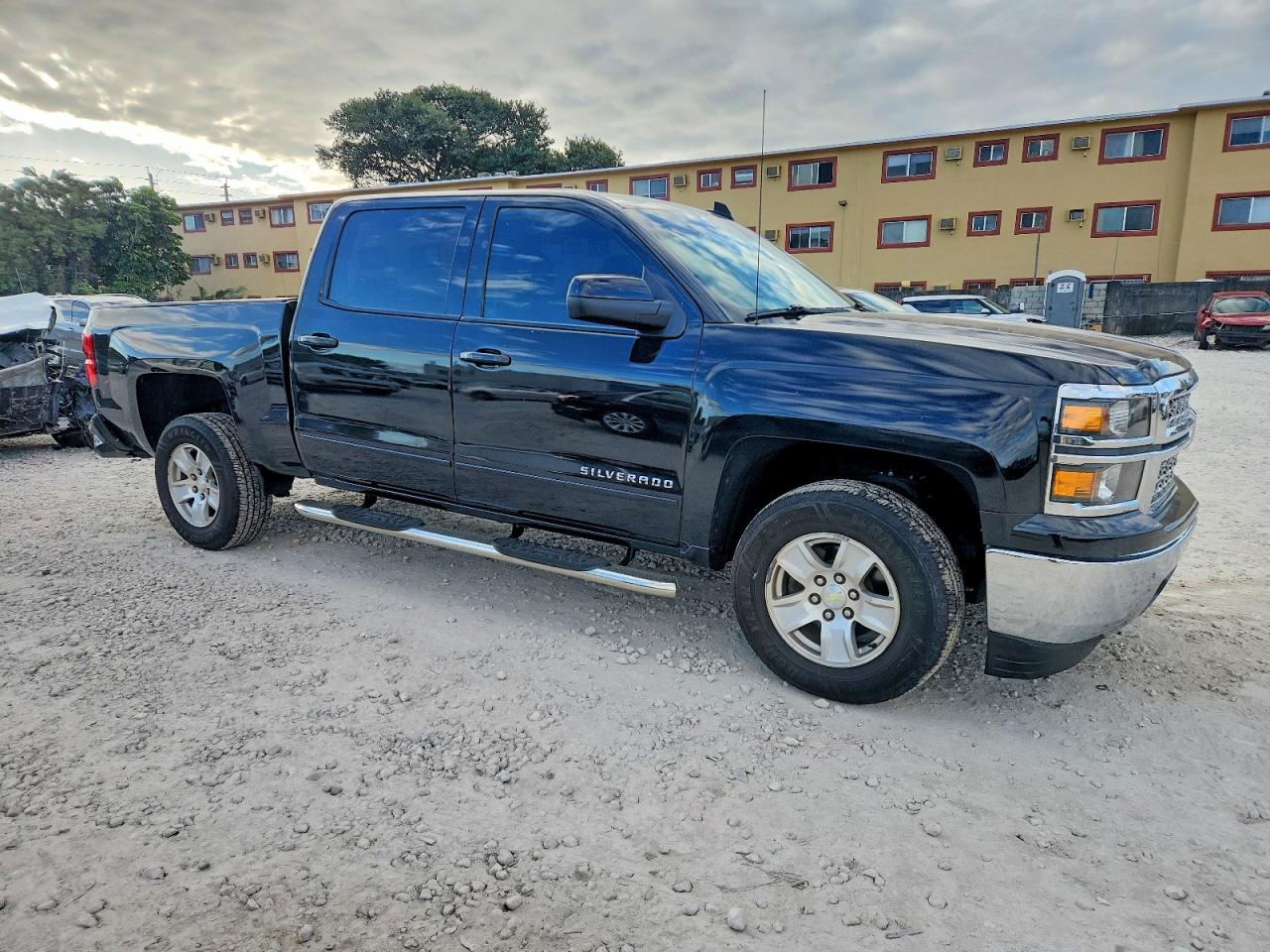 2015 CHEVROLET SILVERADO C1500 LT photo 10