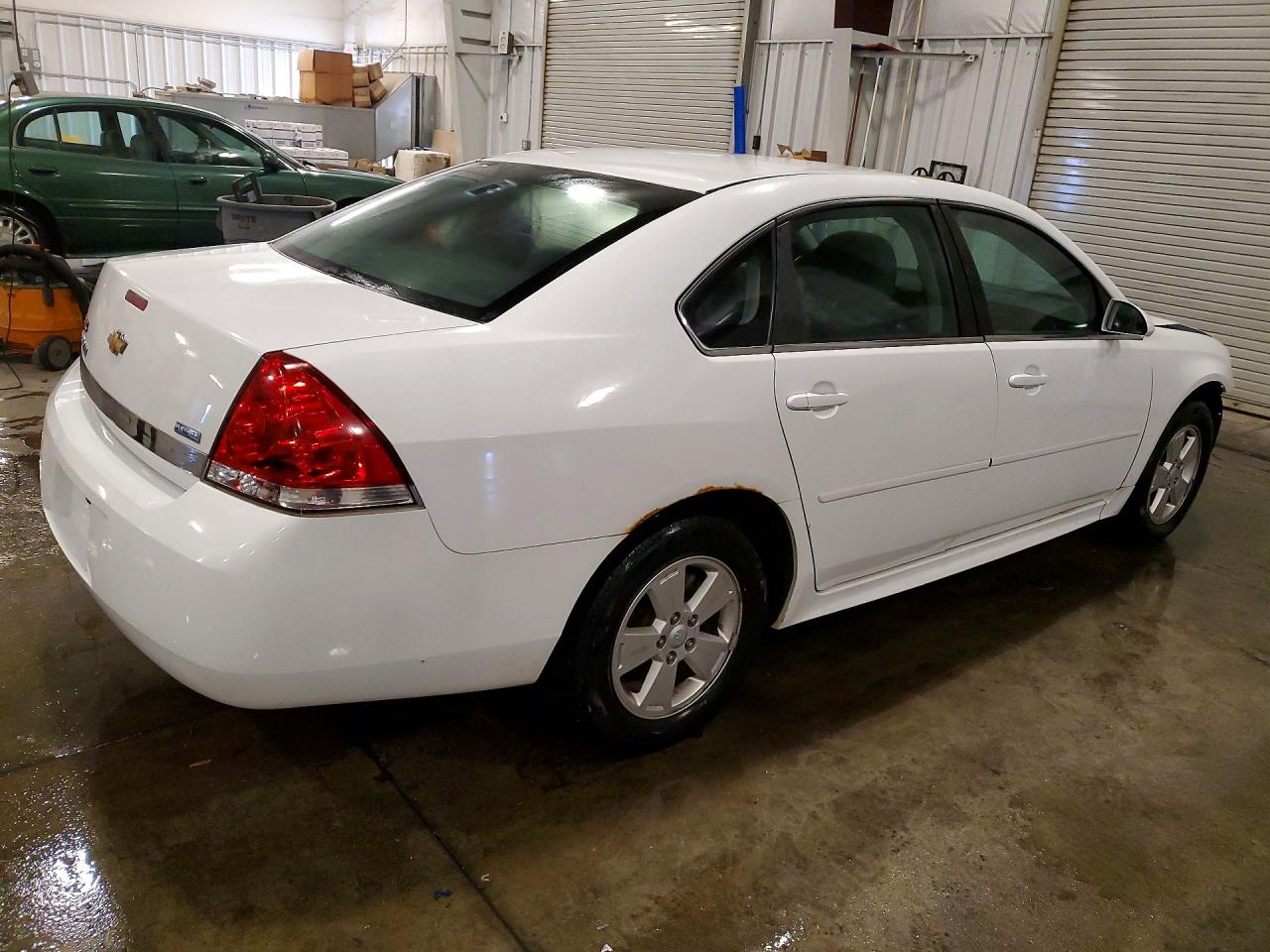 2010 CHEVROLET IMPALA LT photo 5