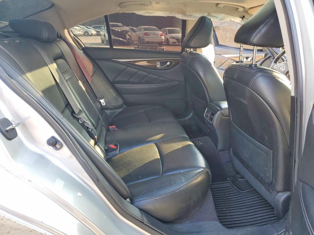2015 INFINITI Q50 BASE photo 19