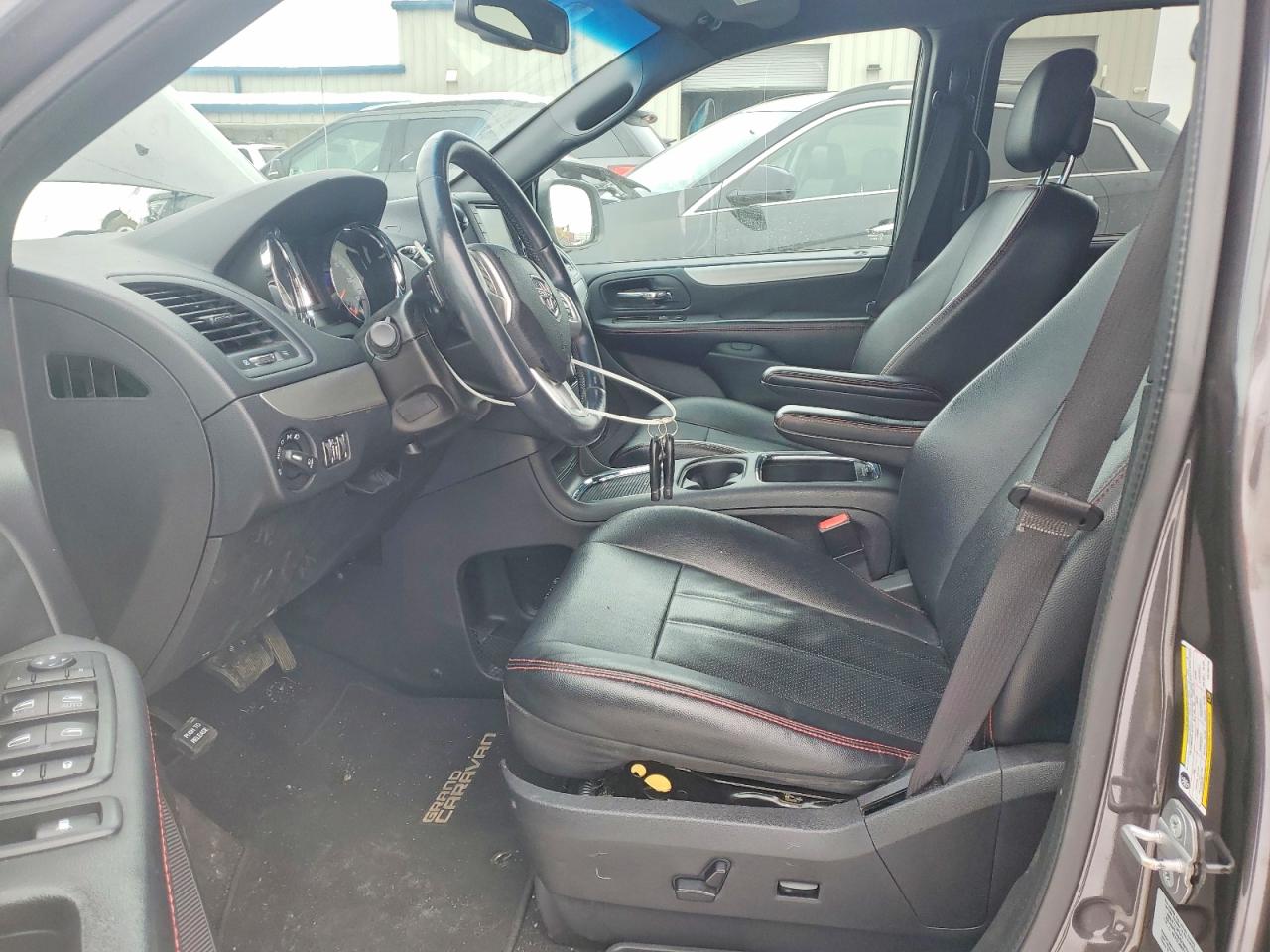 2015 DODGE GRAND CARAVAN photo 7