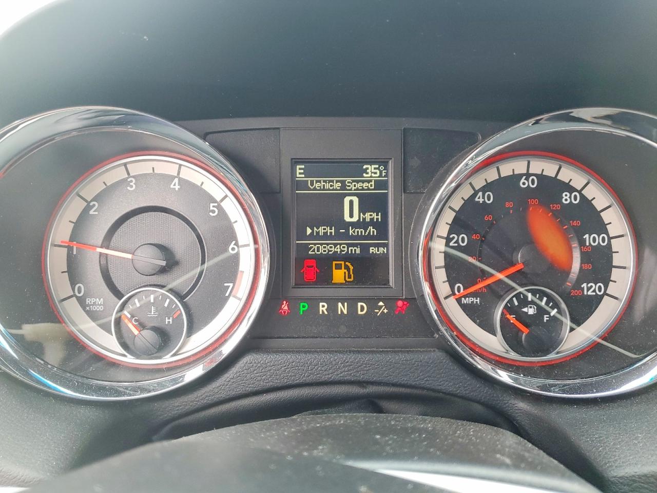 2015 DODGE GRAND CARAVAN photo 9