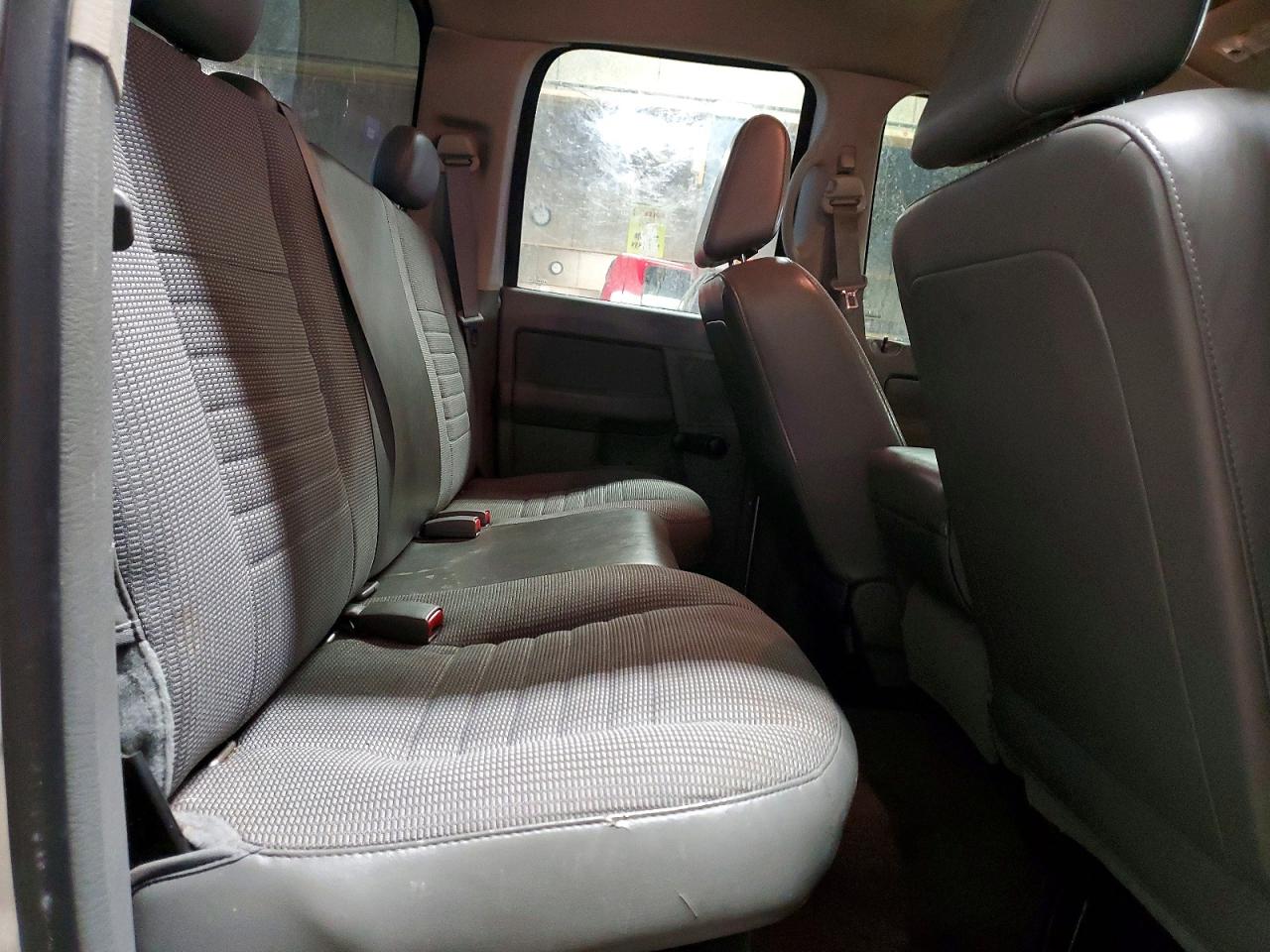 2006 DODGE RAM 1500 ST photo 10