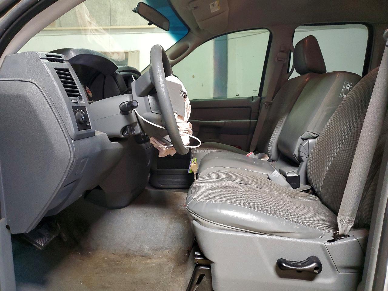 2006 DODGE RAM 1500 ST photo 7