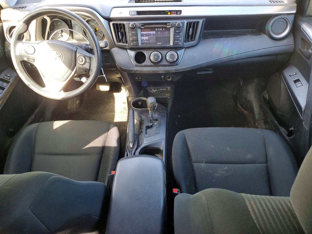 2018 TOYOTA RAV4 LE photo 29