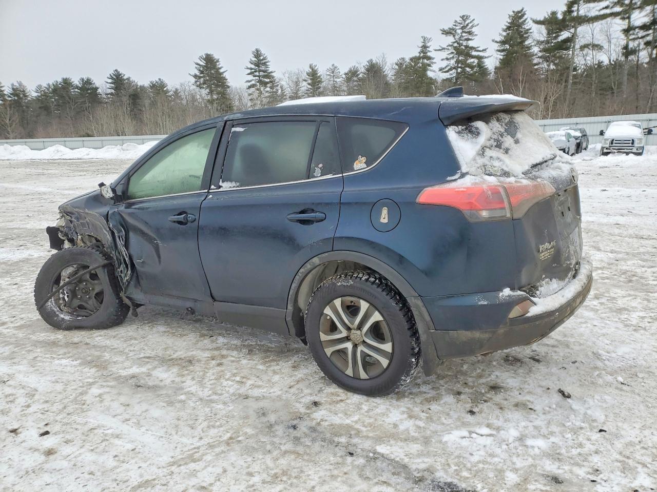 2018 TOYOTA RAV4 LE photo 5
