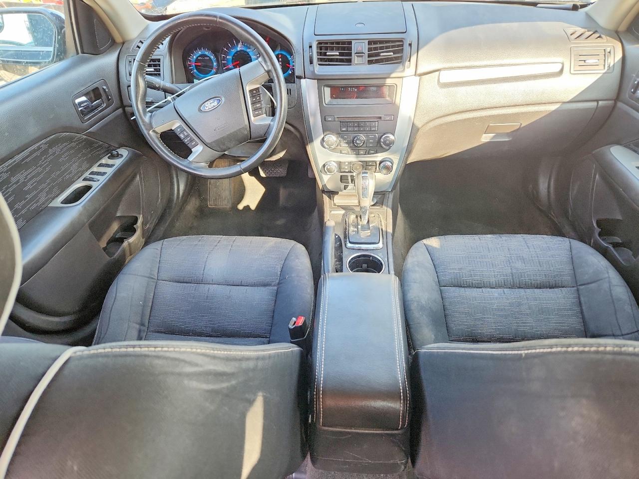 2011 FORD FUSION SE photo 22