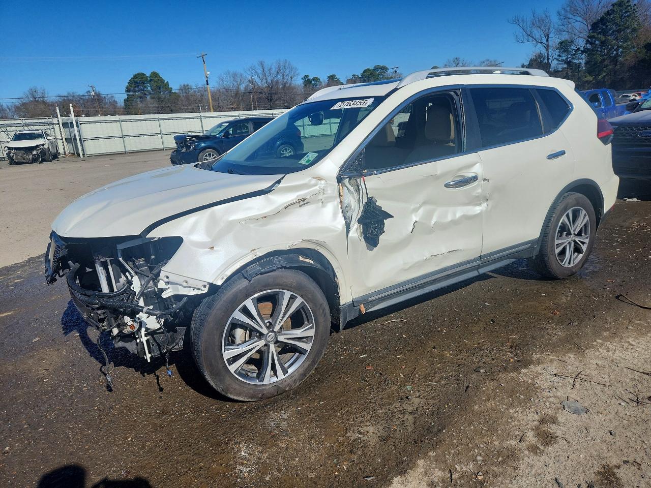 2017 NISSAN ROGUE