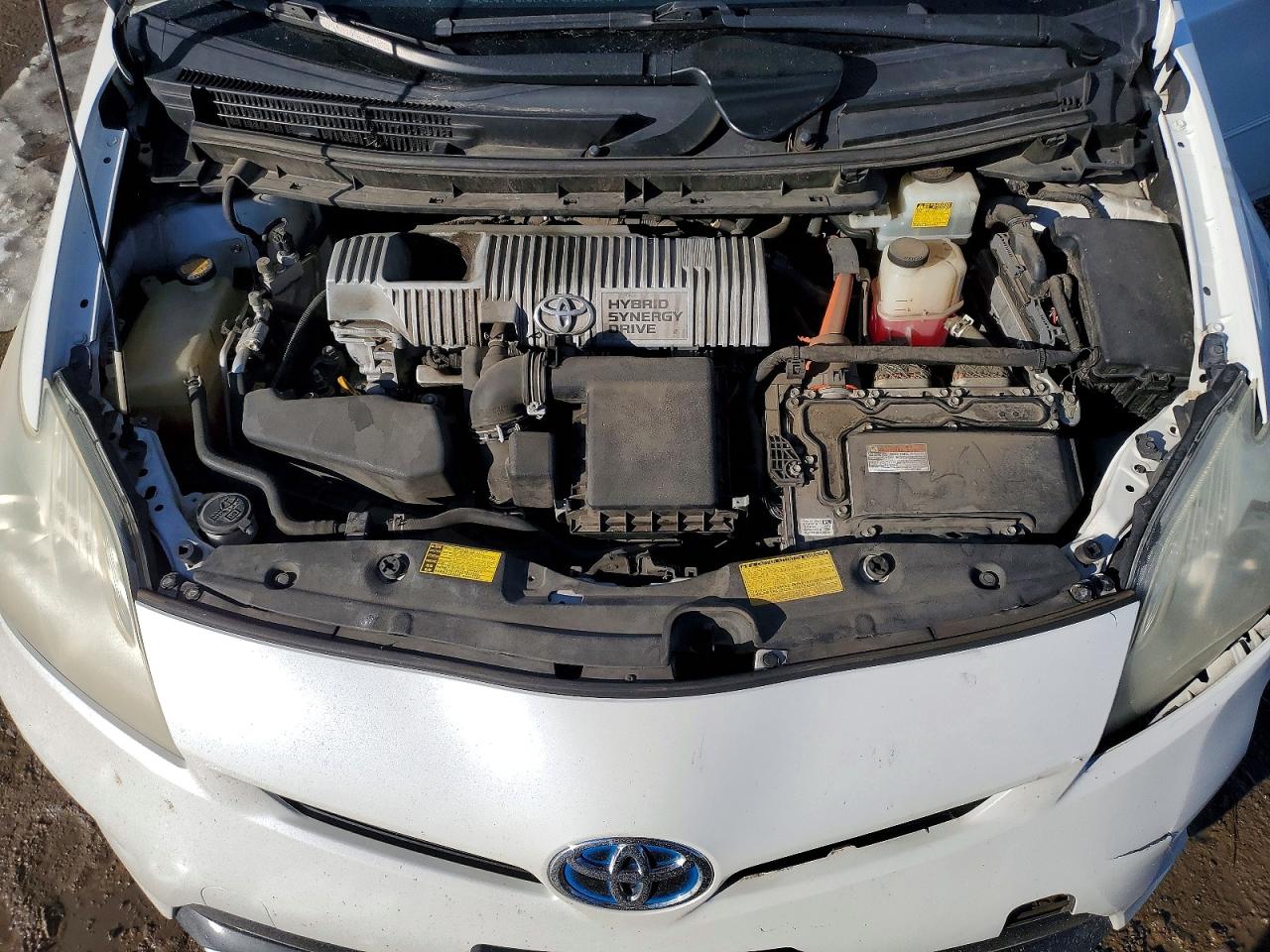 2013 TOYOTA PRIUS photo 21