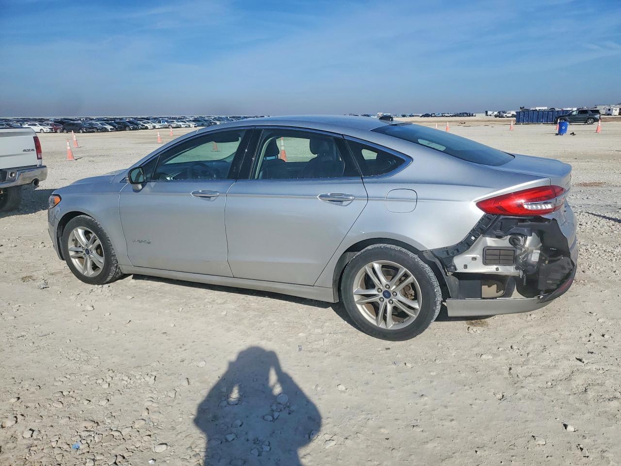 2018 FORD FUSION SE HYBRID photo 2