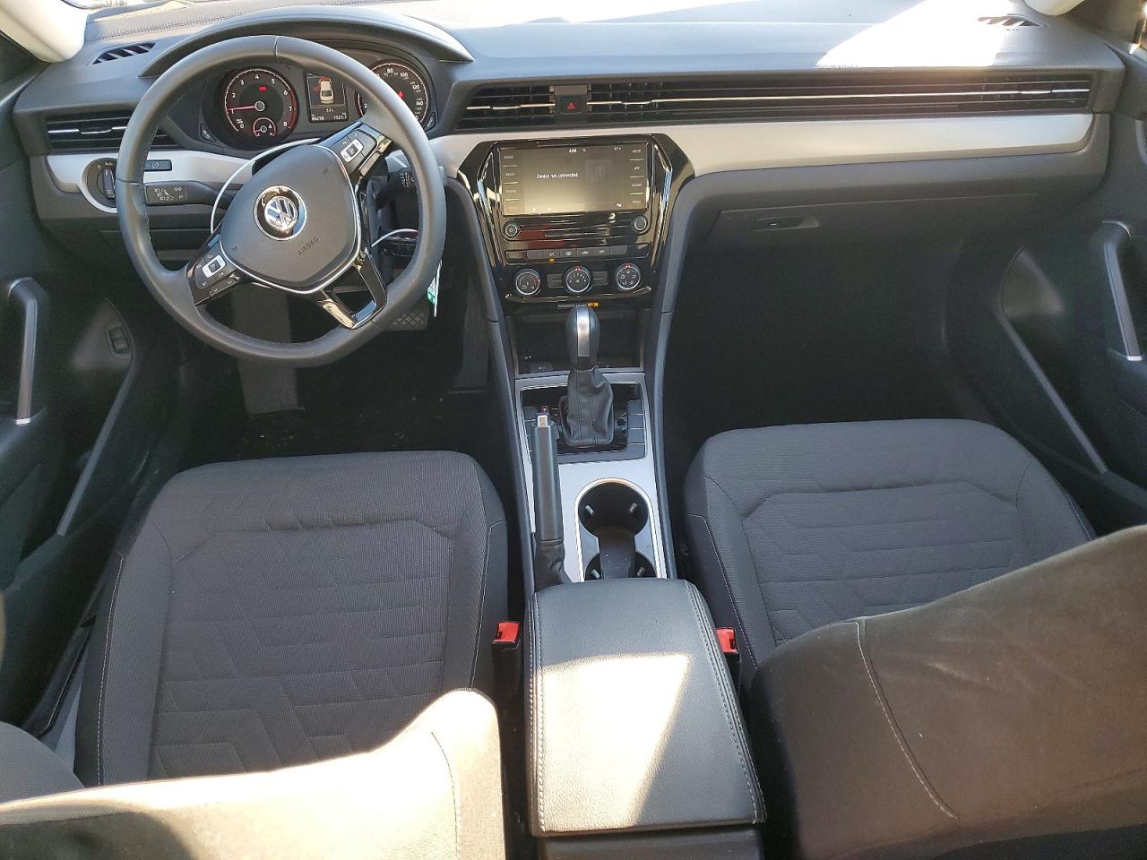 2021 VOLKSWAGEN PASSAT S photo 8