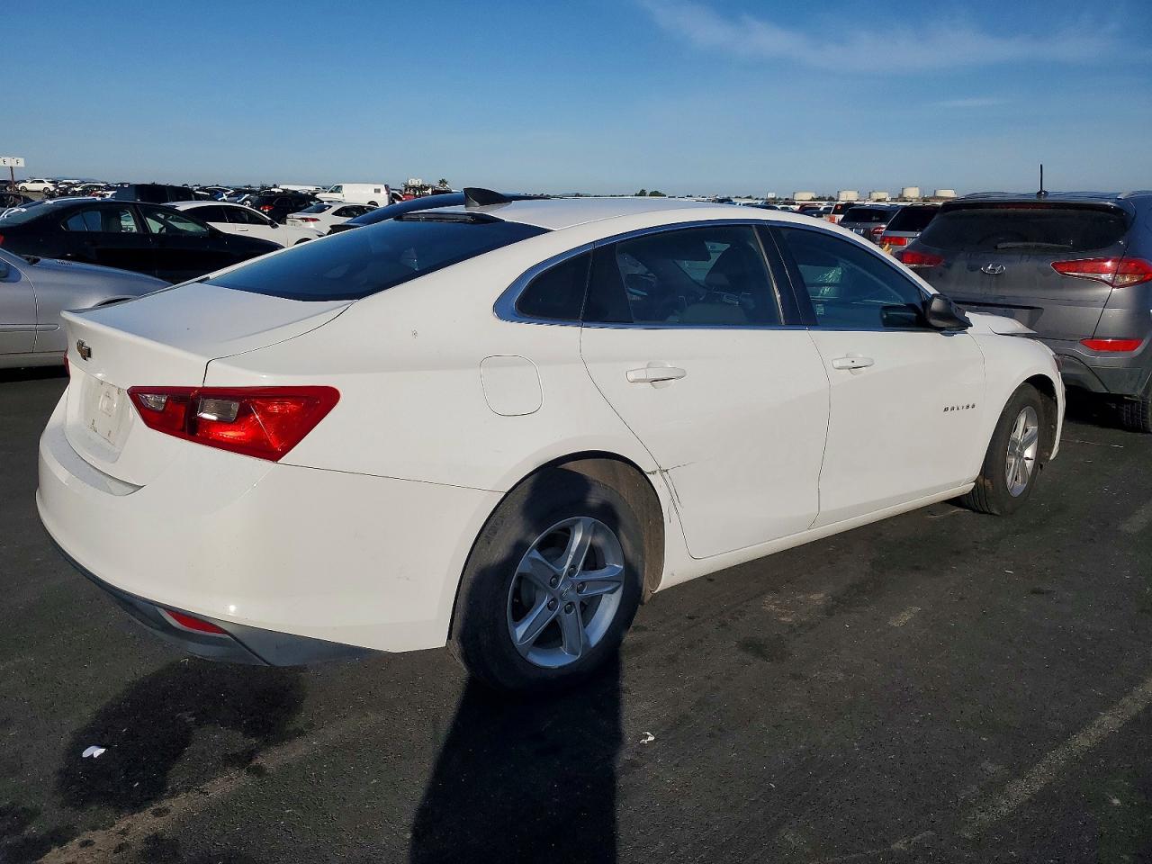 2020 CHEVROLET MALIBU LS photo 5