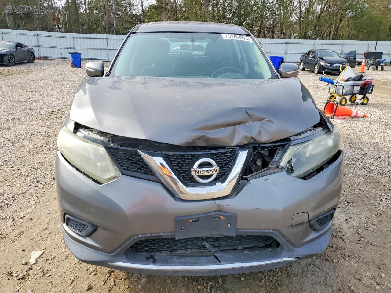 2014 NISSAN ROGUE S photo 5