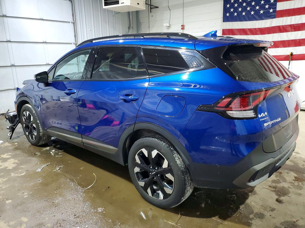 2023 KIA SPORTAGE X-LINE photo 2